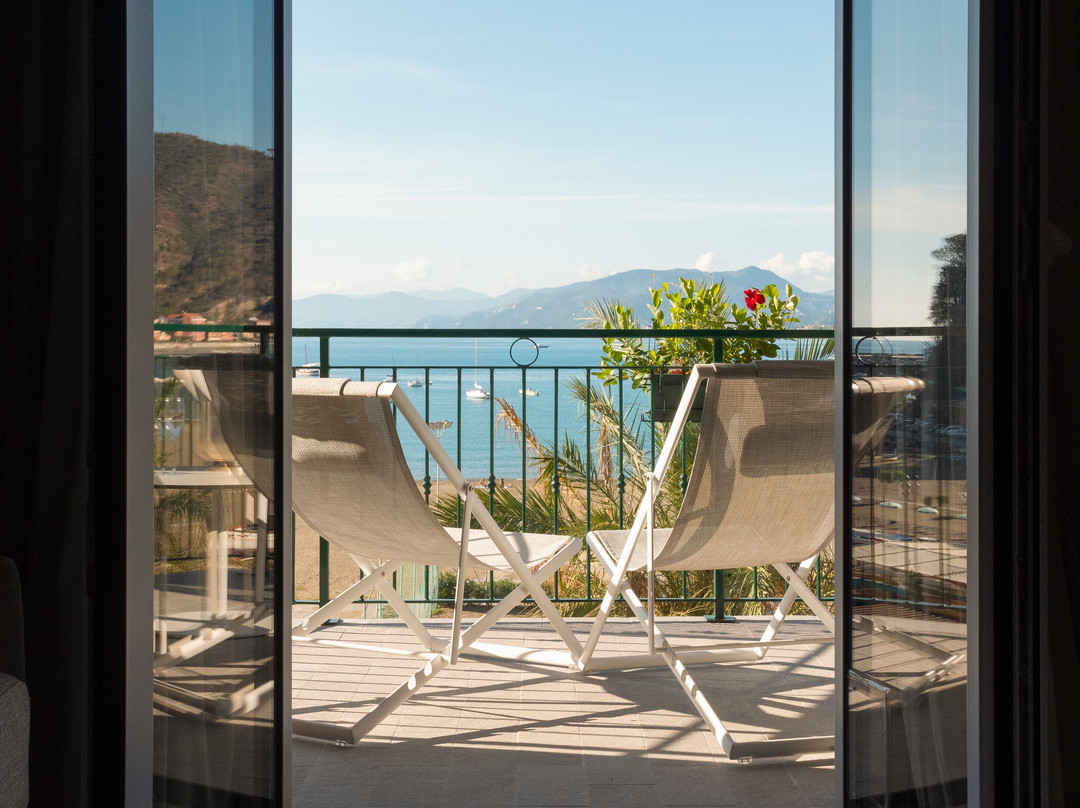 Miramare Suites