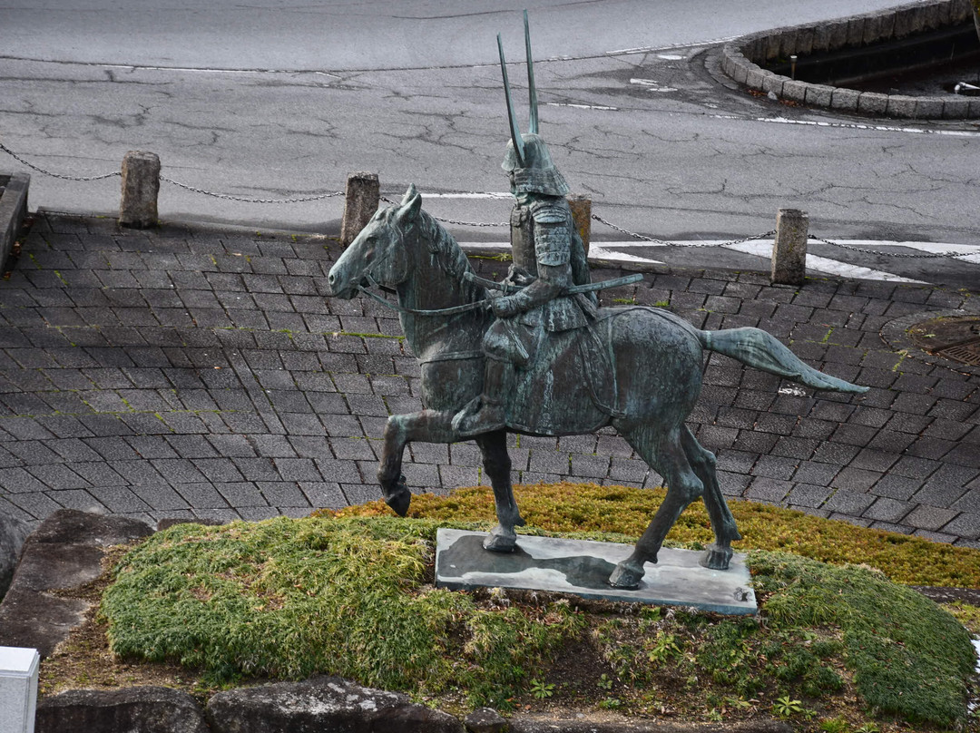 Ii Naomasa Statue-彦根市必去景点