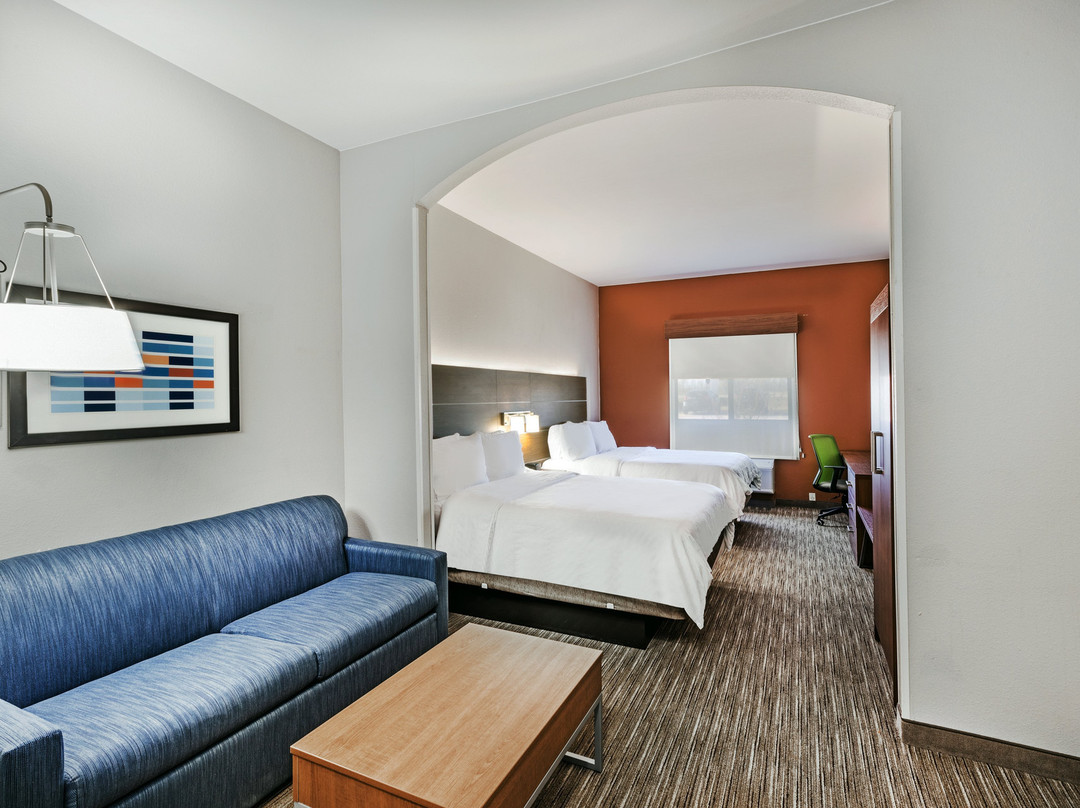 Holiday Inn Express & Suites Pryor By IHG主图