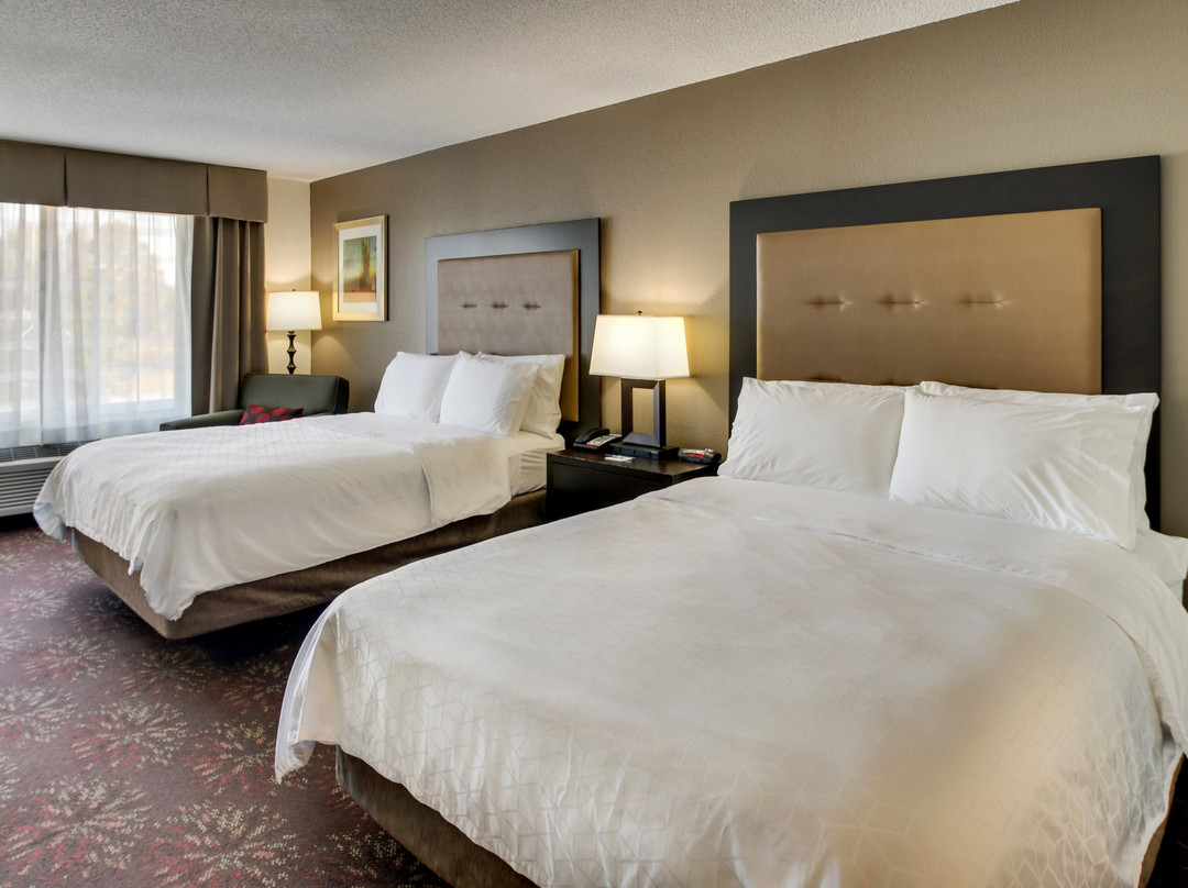 Holiday Inn Express & Suites Lancaster-Lititz by IHG主图