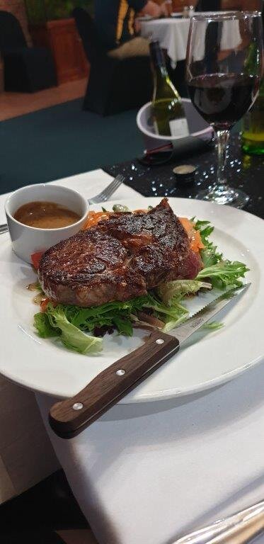 Cobar Town and Country Motor Inn-餐饮