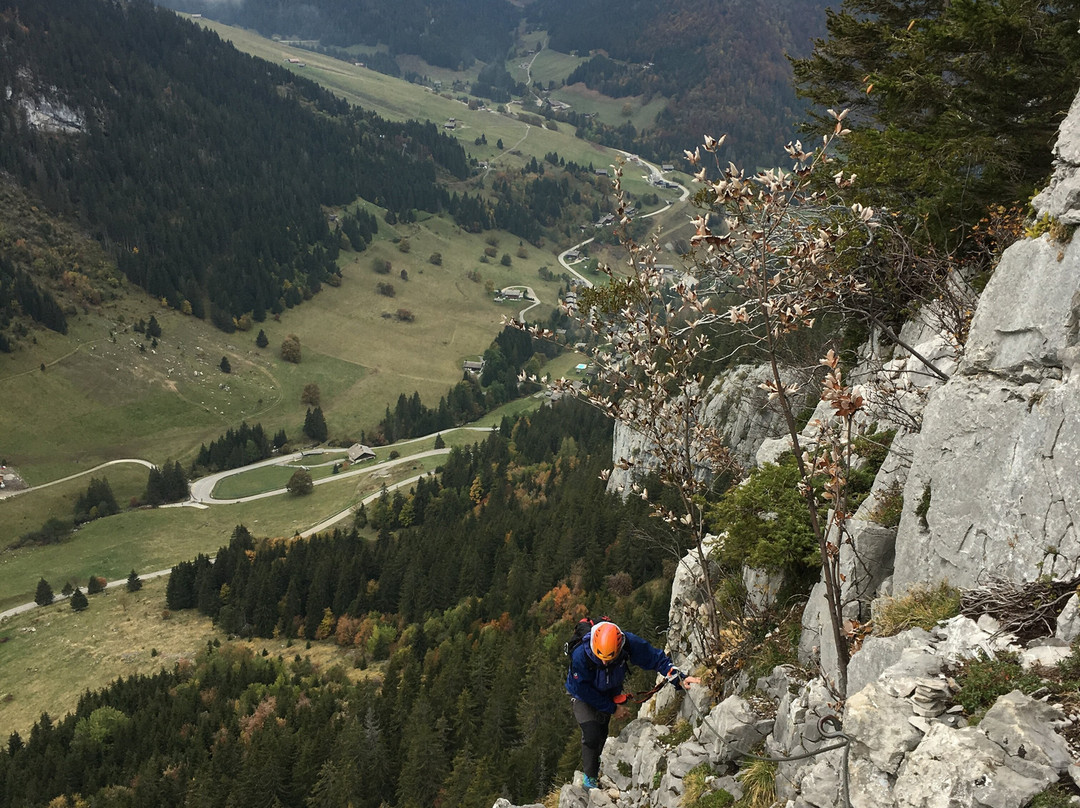 Via Ferrata Yves Pollet-Villard景点图片