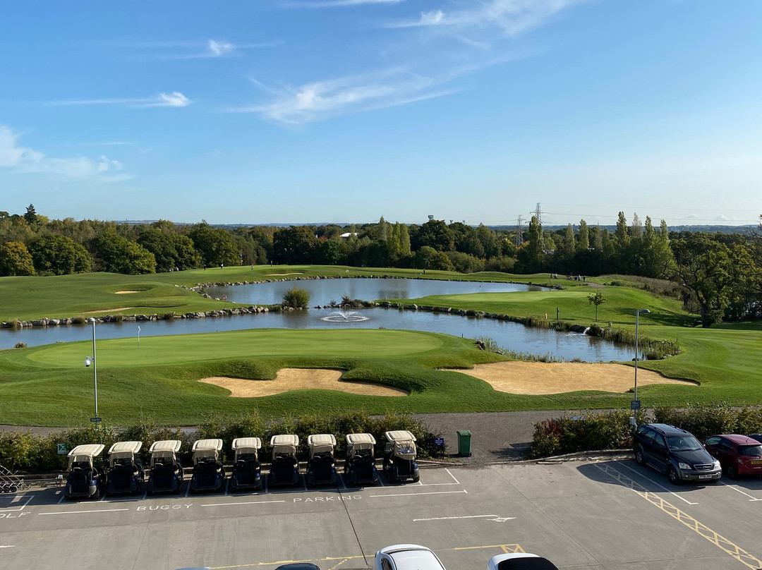 Boundary Lakes Golf Course景点图片