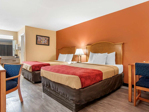 Econo Lodge Inn & Suites主图