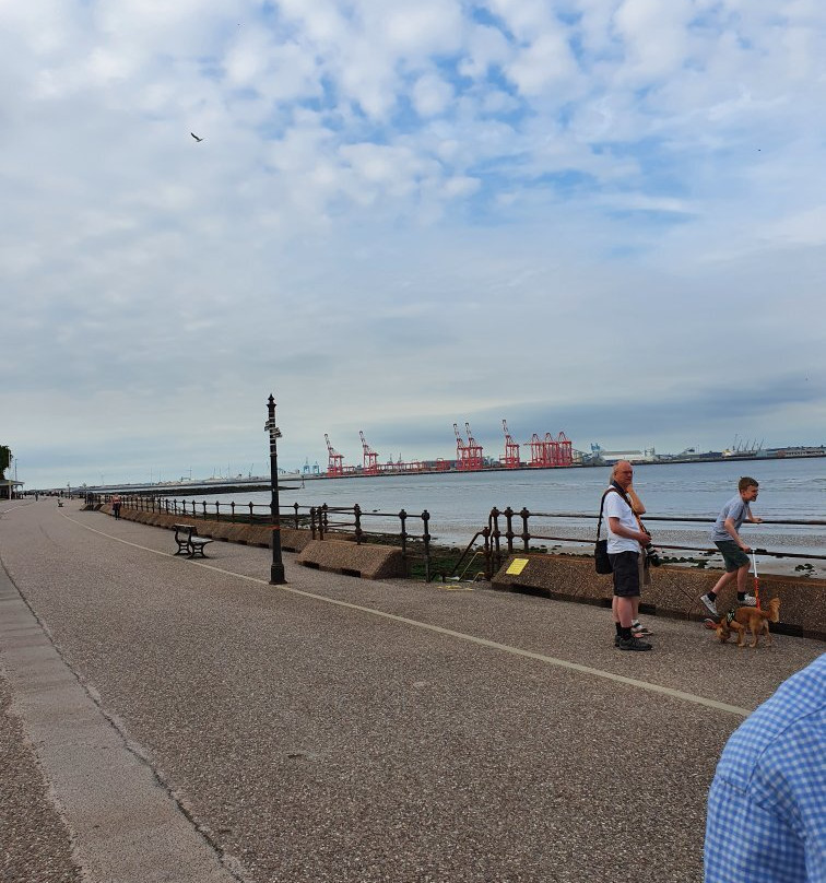 The New Brighton Beach Promenade-New Brighton必去景点