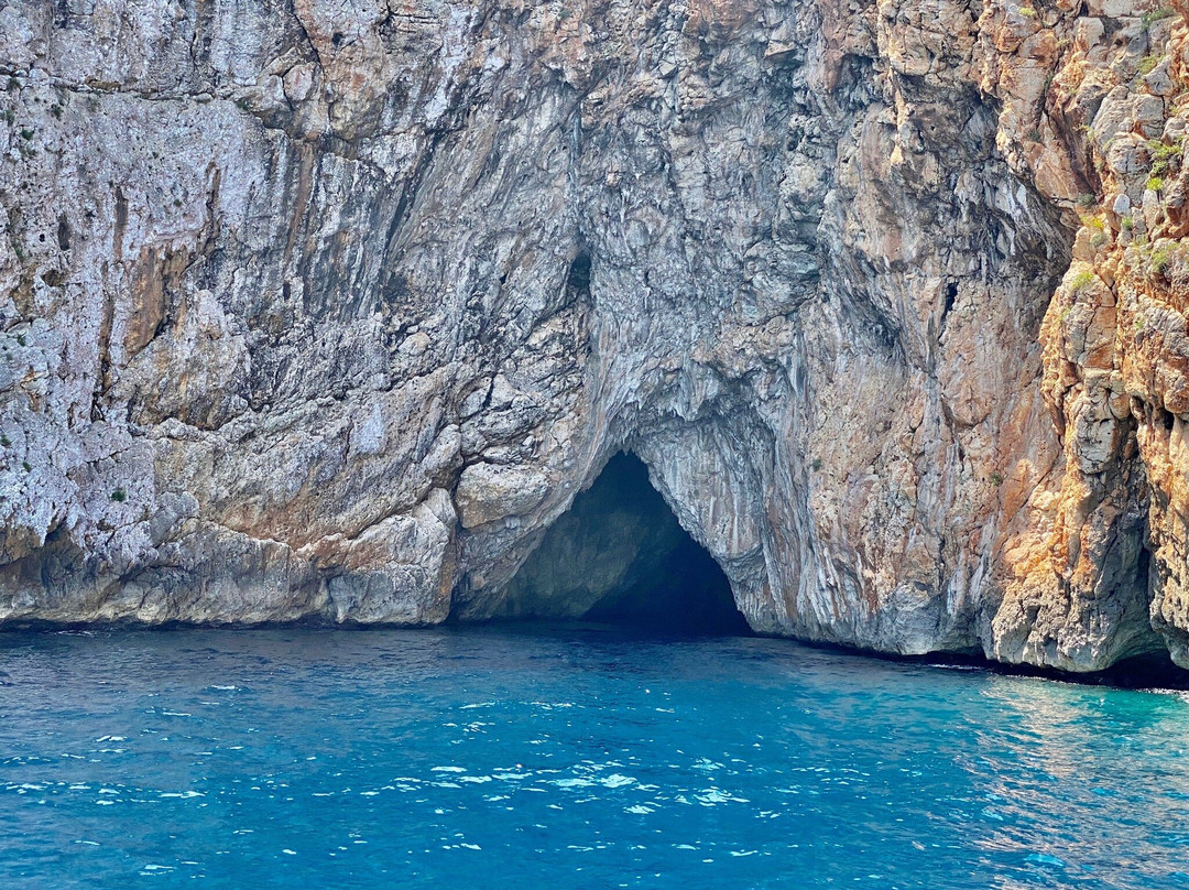 Grotta Azzurra e Palombara-Castro必去景点
