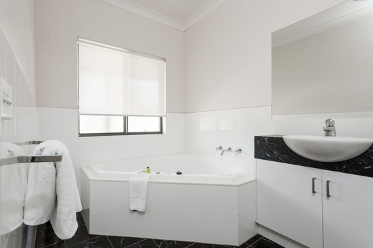 Blazing Stump Motel and Suites主图