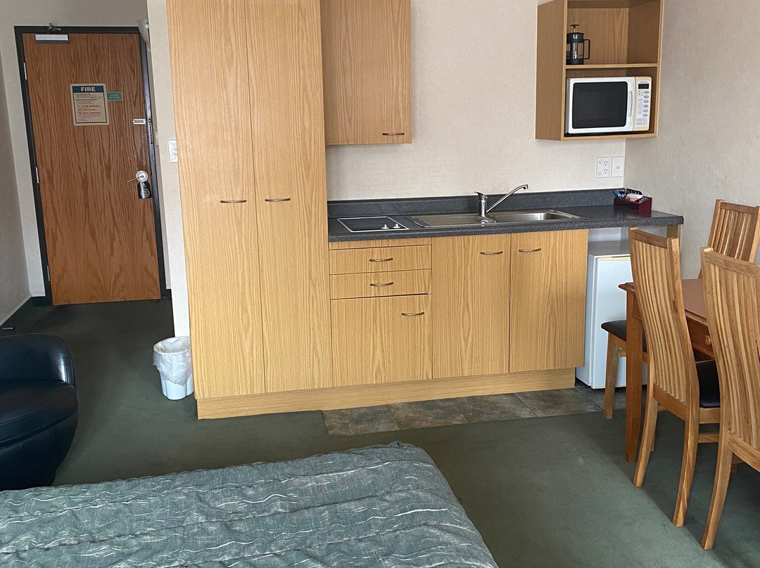 城市套房旅馆主图