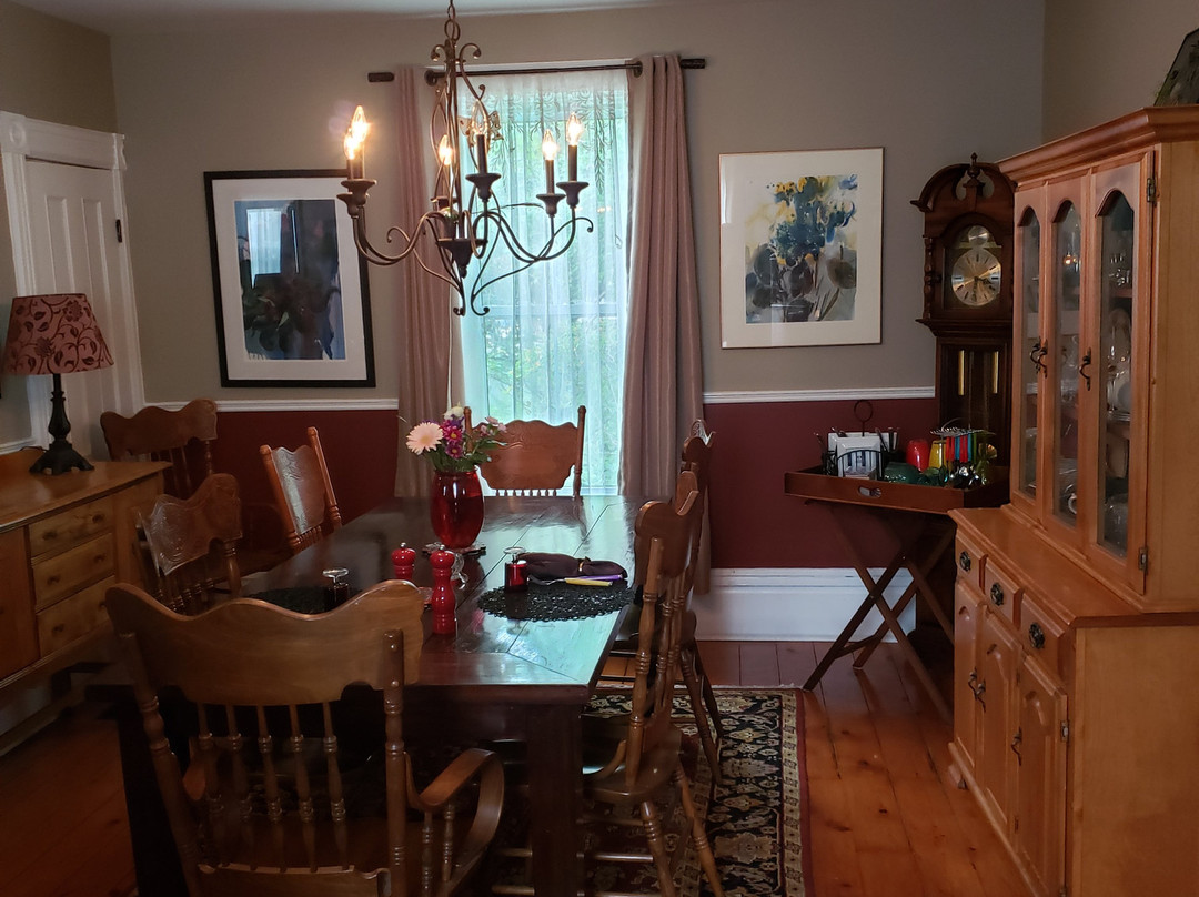 Sleepy Hallowell Bed and Breakfast主图