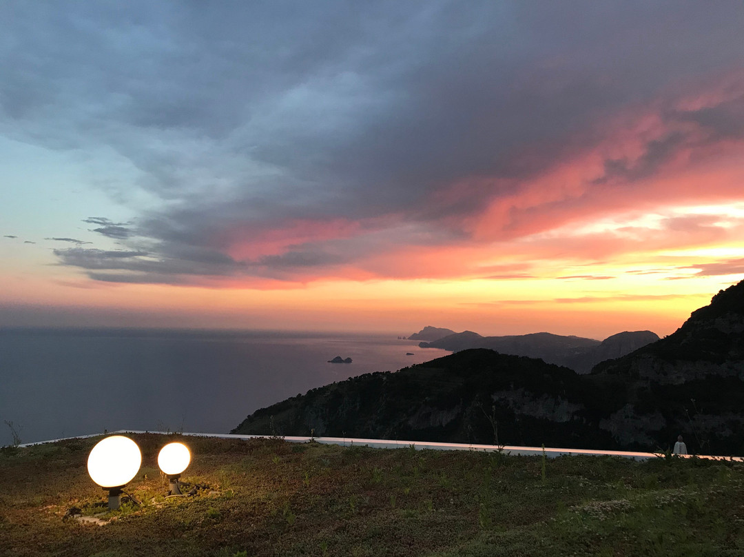 Villa Paradise Resort主图