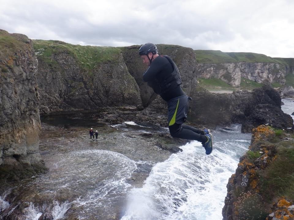 Coasteering NI - Private Tours-Ballintoy必去景点