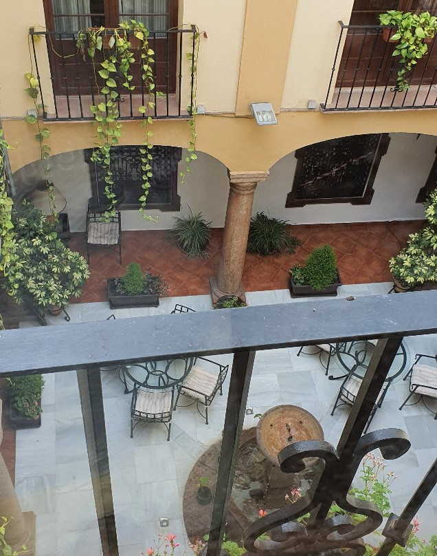 老体育场酒店主图