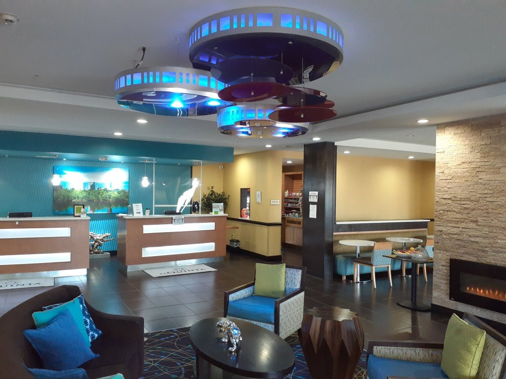 La Quinta Inn & Suites by Wyndham Tulsa - Catoosa Route 66主图