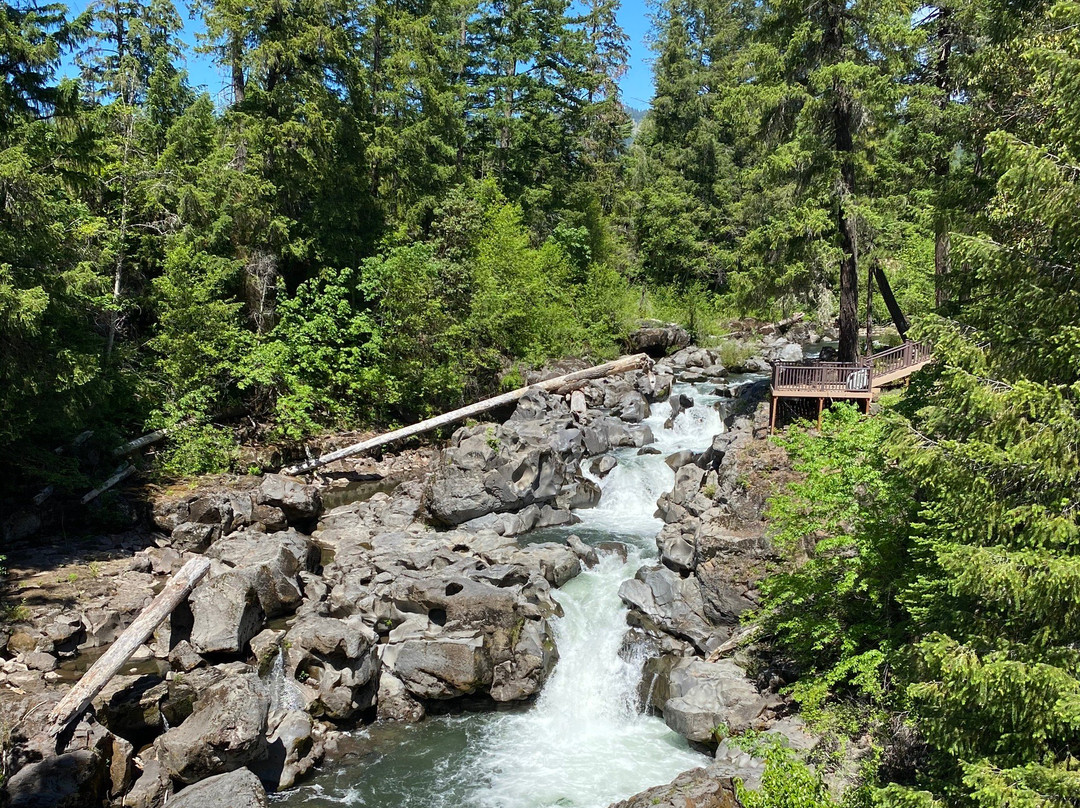 Peyton Bridge-Prospect必去景点