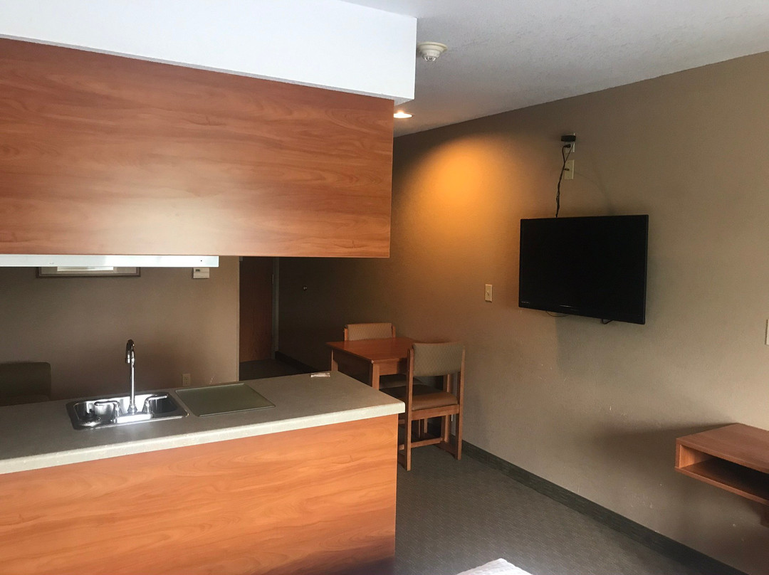 Parry Sound Inn and Suites主图