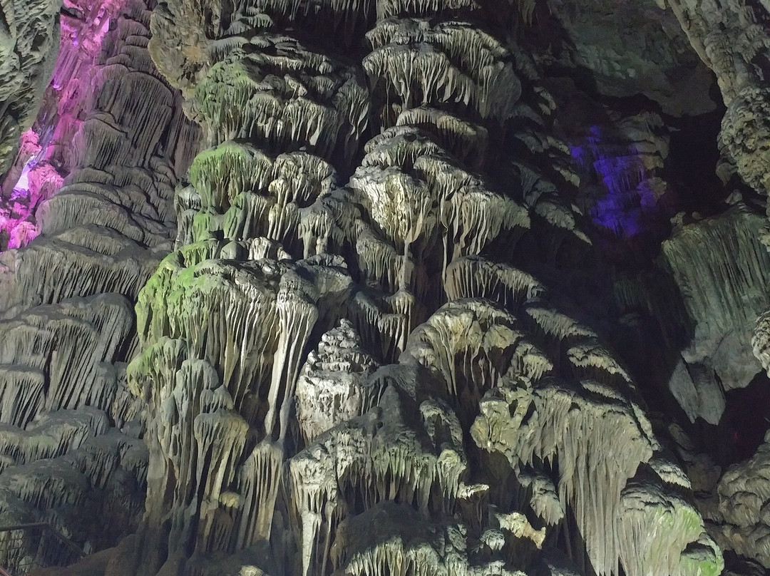 St. Michael's Cave-直布罗陀必去景点