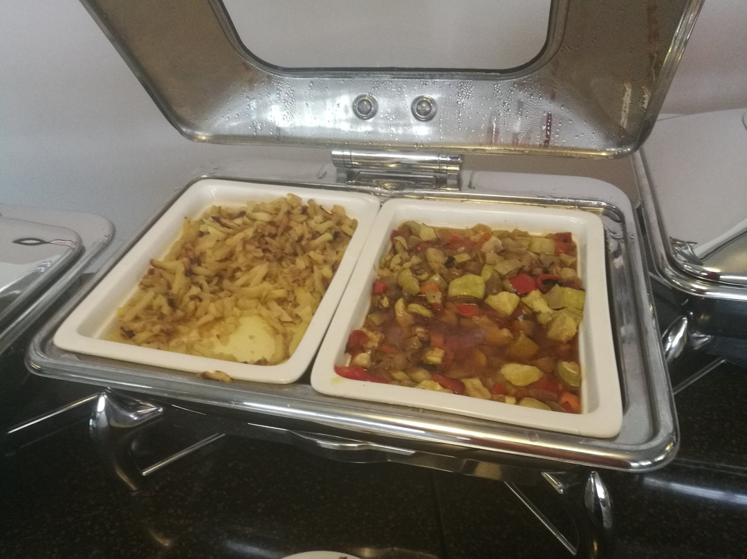 阿兹姆酒店主图