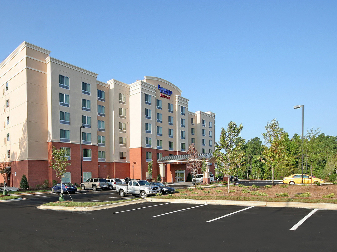 罗利达勒姆机场/布莱尔克里克万枫酒店主图