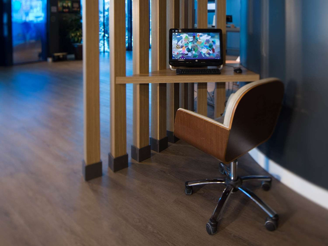 宜必思帕苏丰杜中心酒店主图