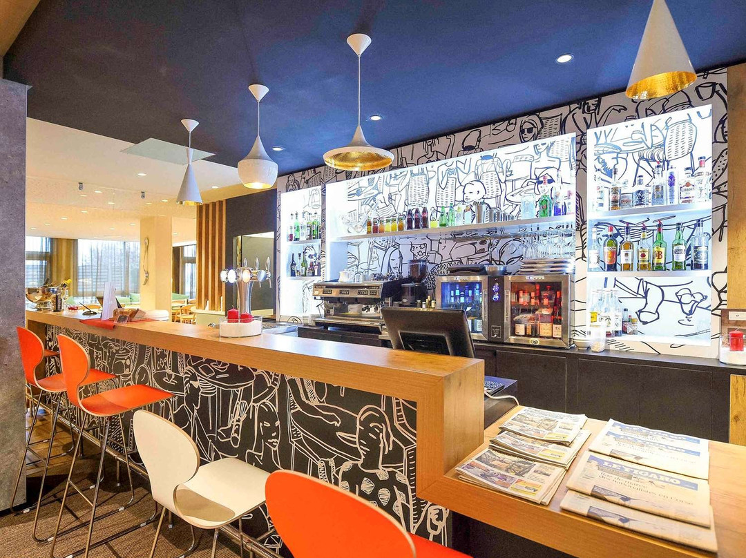 宜必思第戎 gare 酒店主图