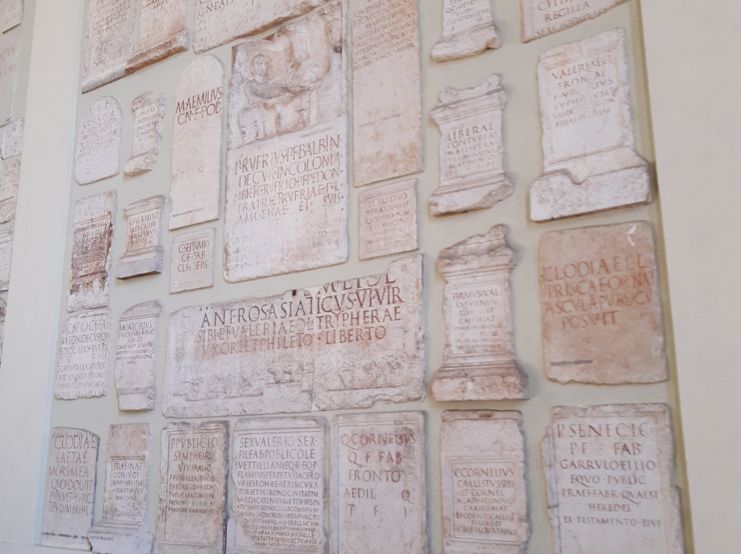 Tempio Capitolino e Piazza del Foro景点图片