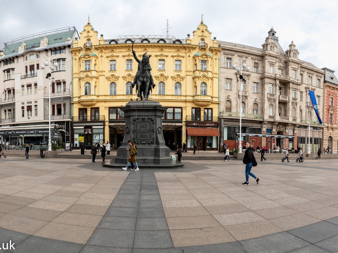 Ban Josip Jelačić Square景点图片