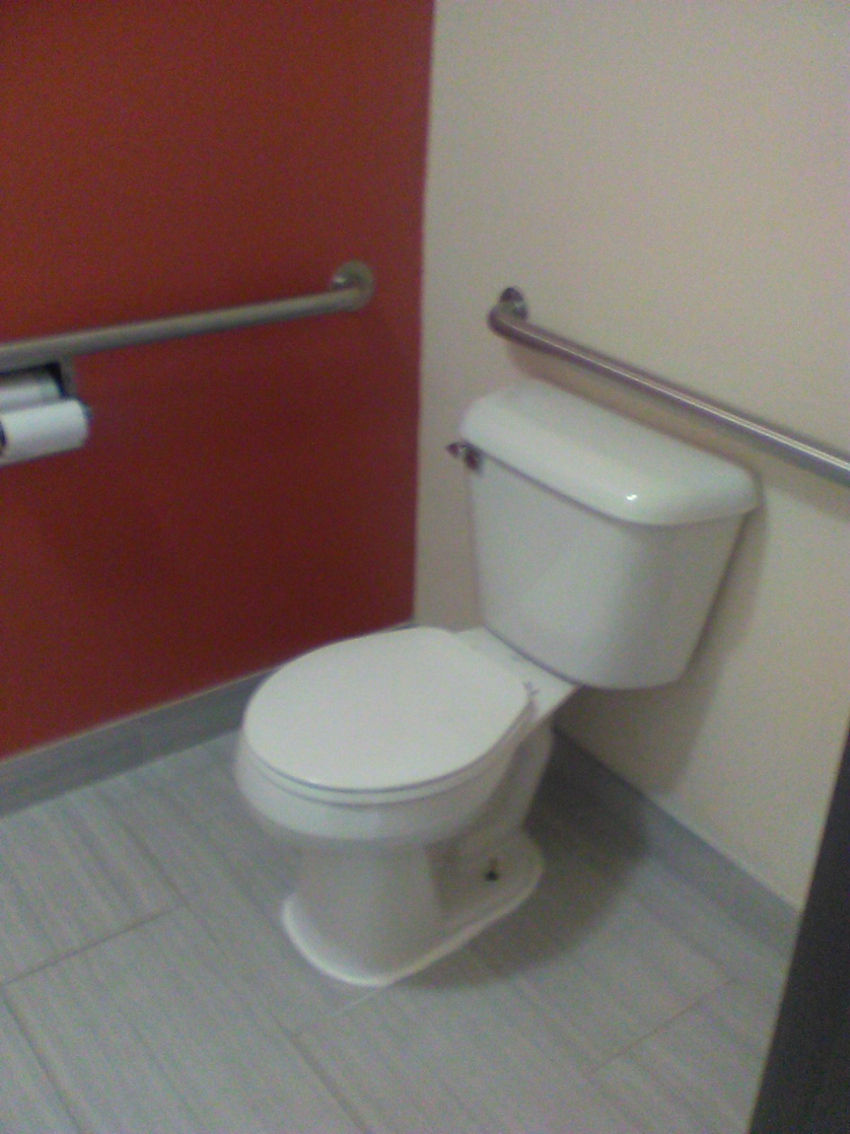 Days Inn & Suites by Wyndham Mt Pleasant-浴室