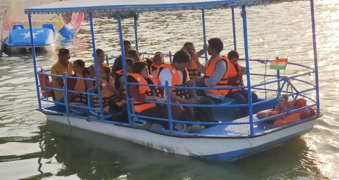 Lal Pari Lake-杰拉果德必去景点