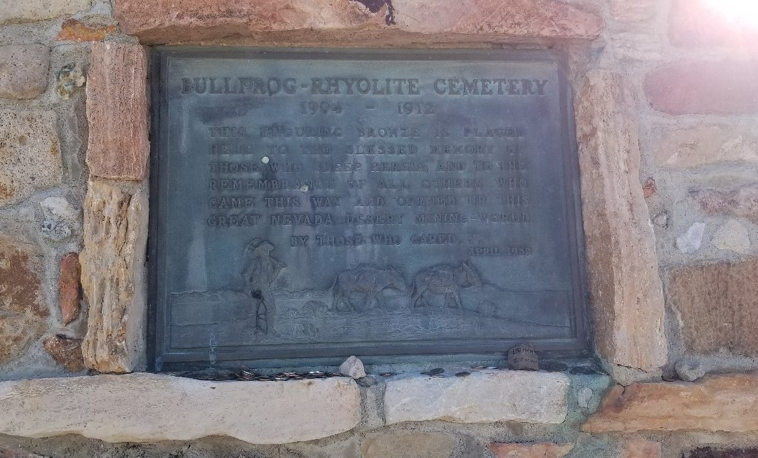Bullfrog-Rhyolite Cemetery景点图片