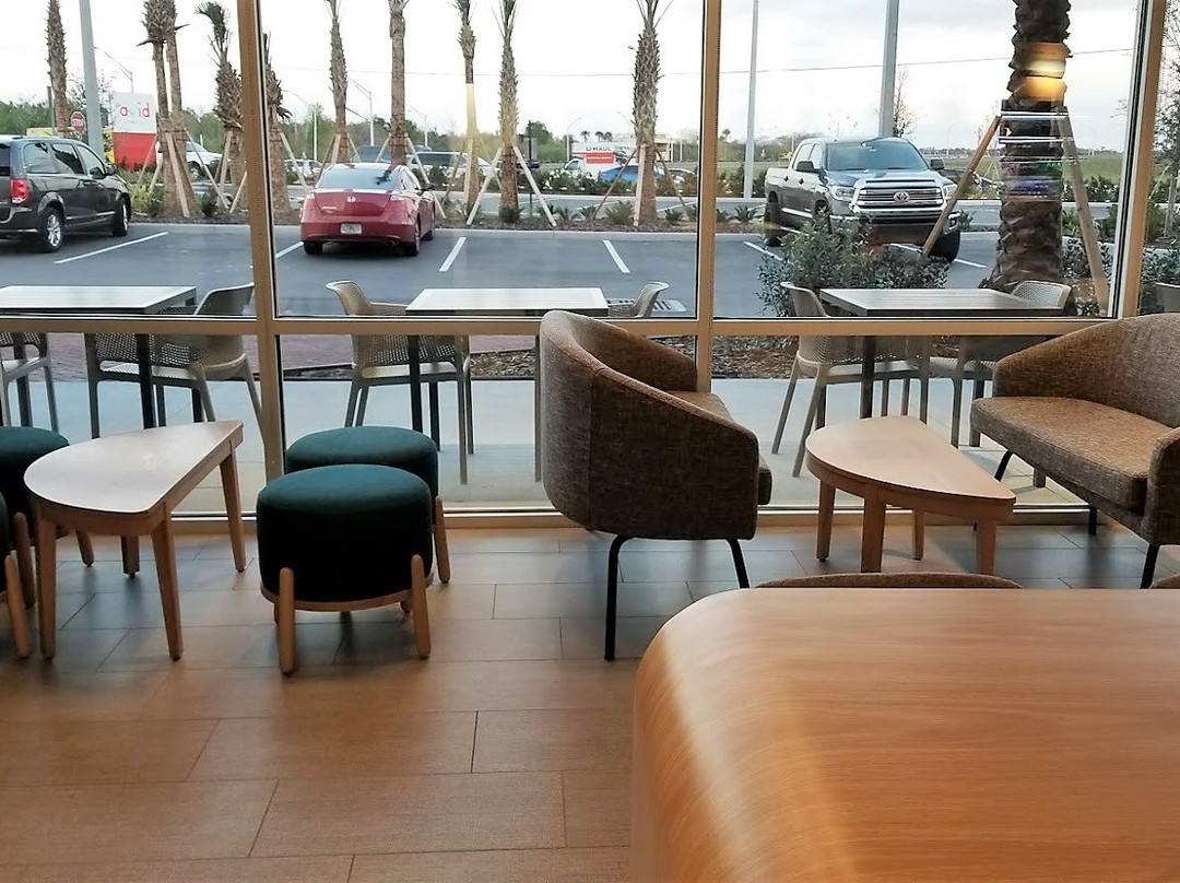 avid Hotel Orlando International Airport by IHG主图