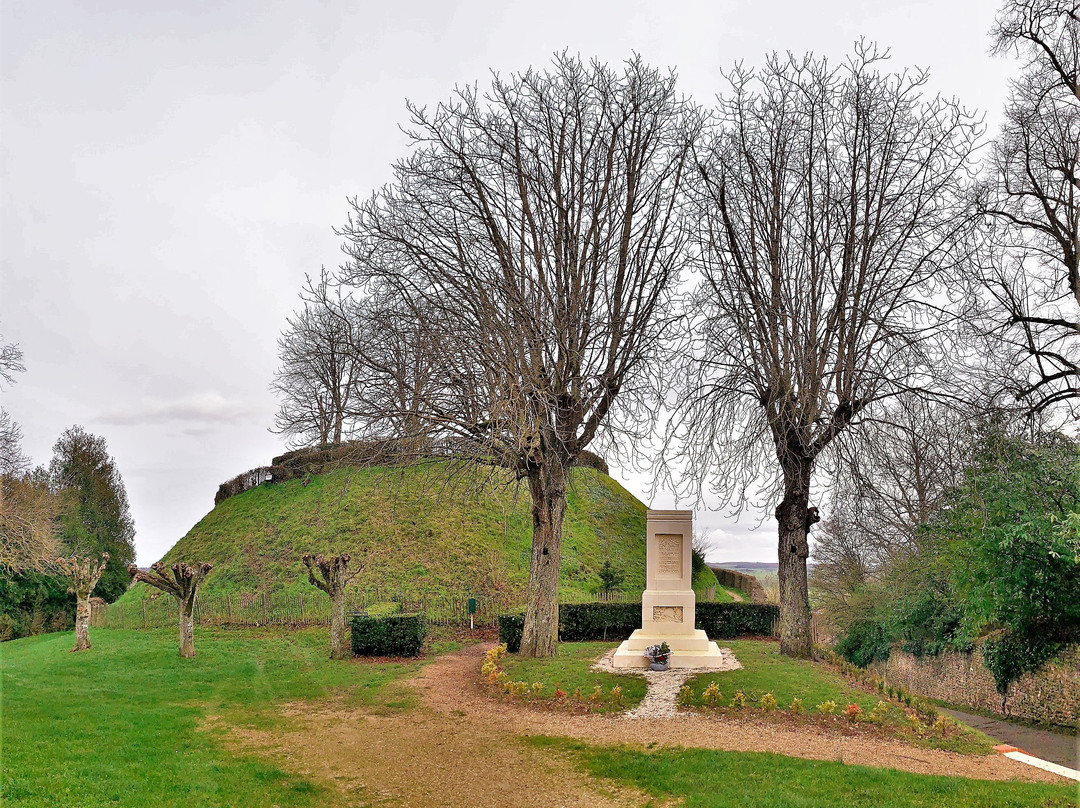 Monument aux morts景点图片