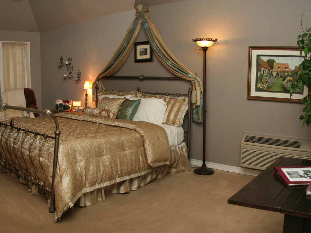 Lindley House Garden Cottages主图