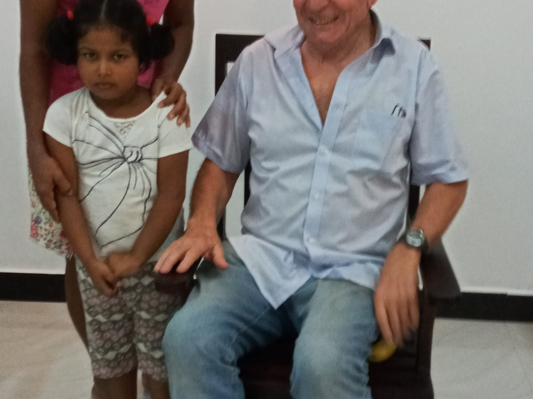 Queens Airport Residence主图