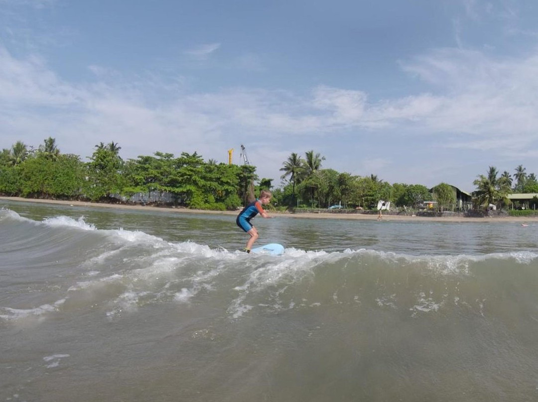 Nalu Surf Shop & School Unawatuna-乌纳瓦图纳必去景点