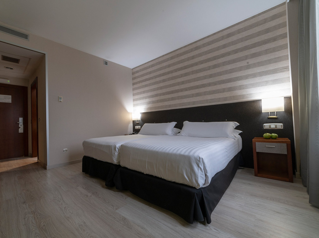 Hotel Plaza Las Matas主图