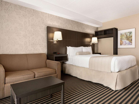 Days Inn by Wyndham Miramichi NB主图