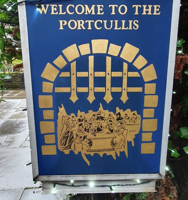 The Portcullis Hotel主图