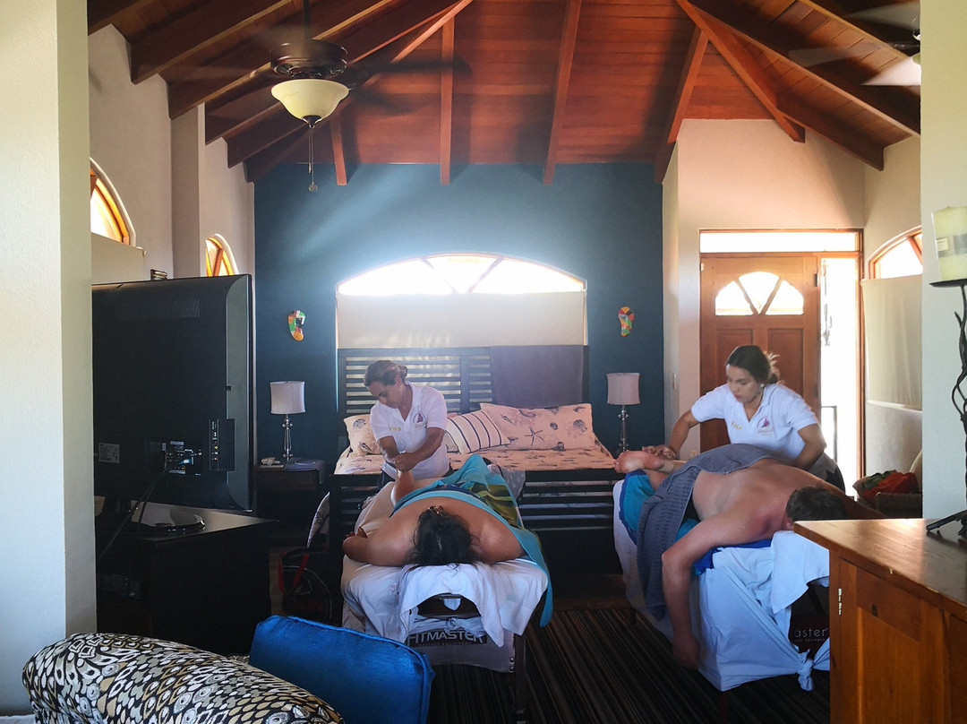 Brisas Del Mar Massage景点图片