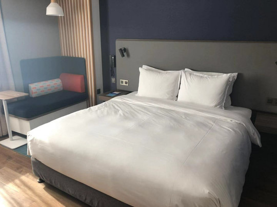 上海嘉定城中智选假日酒店主图