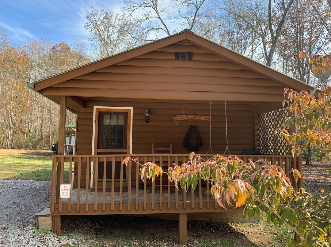 Cozy Cabins & Cottages