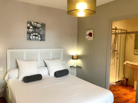 尚帕尼亚克夏利城堡高尔夫酒店主图