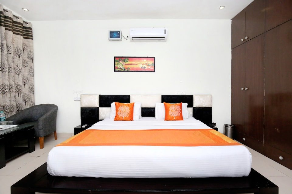 OYO 9049 Pearl Grand主图