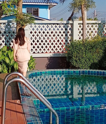 便捷素万那普格兰德普拉斯酒店主图