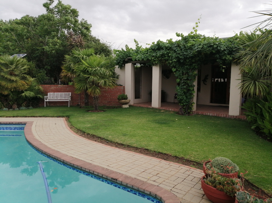 Ladybrand Guest House主图