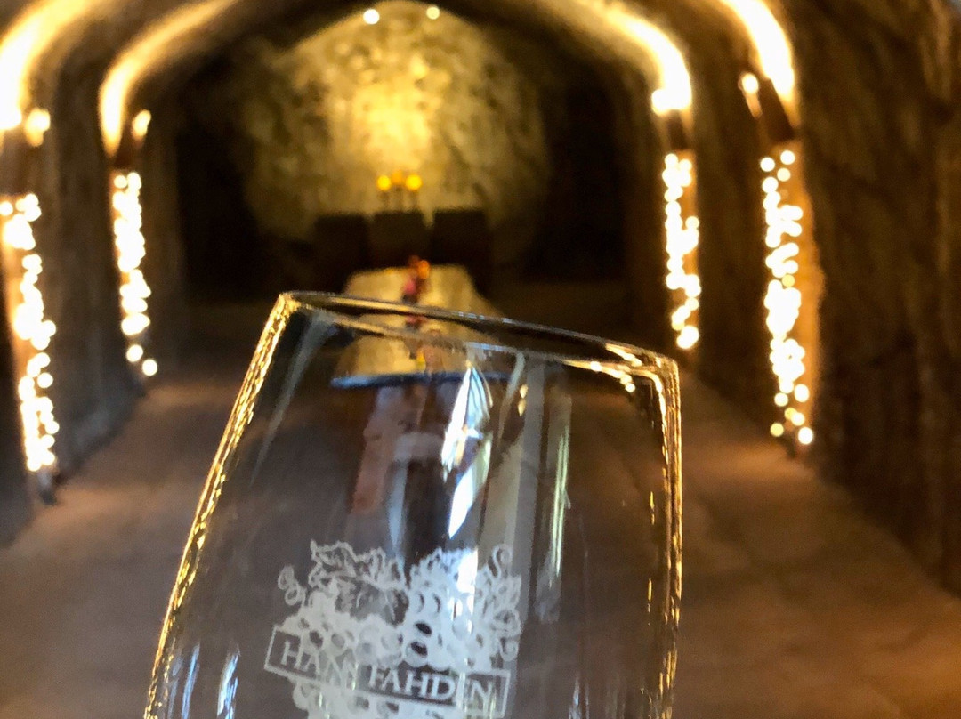Hans Fahden Winery景点图片