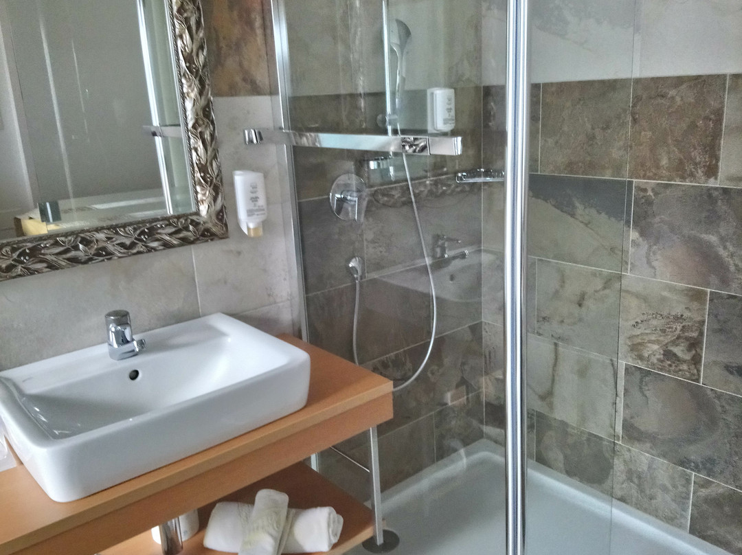 理意其尼酒店主图