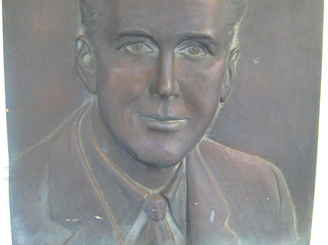 Village Church-伯班克必去景点