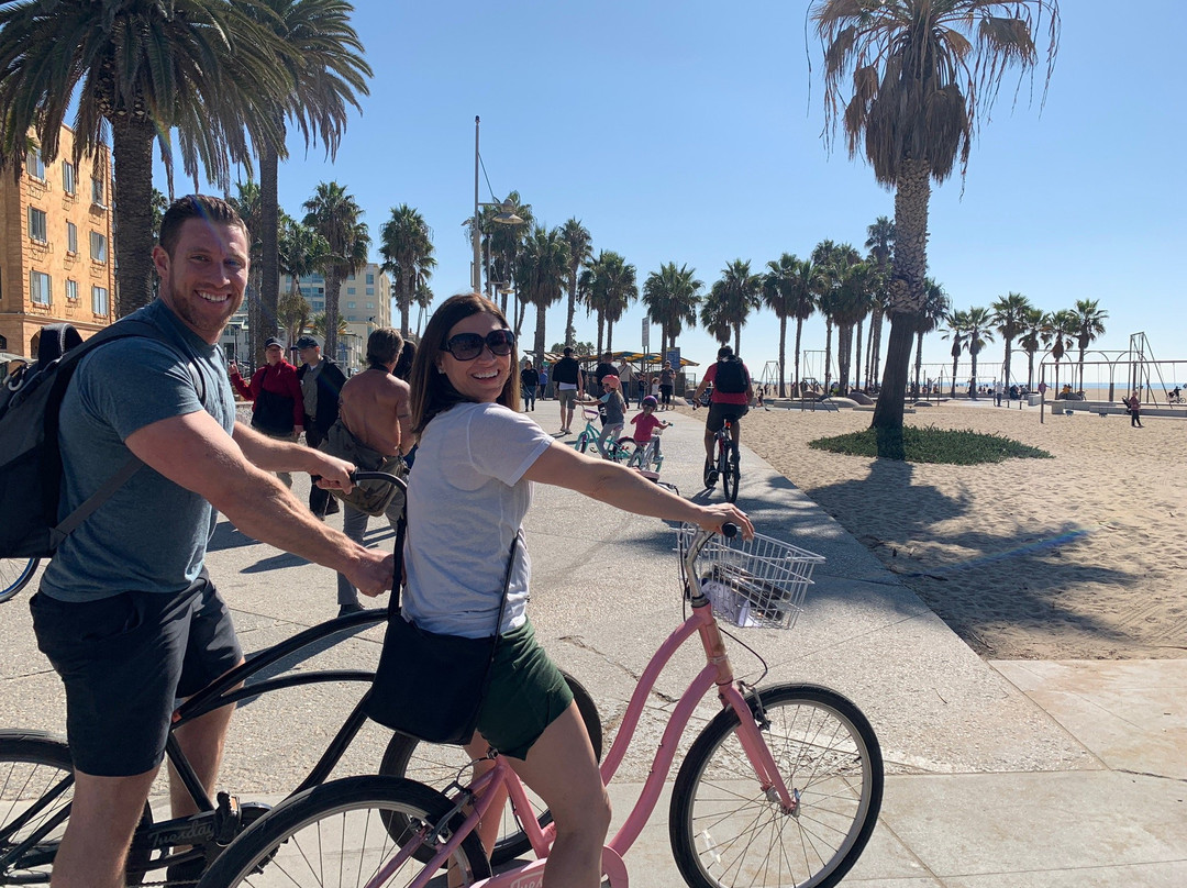 Santa Monica Beach Bicycle Rentals景点图片