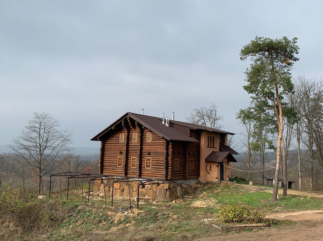 Okhtyrka Holy Trinity Monastery-Okhtyrka必去景点