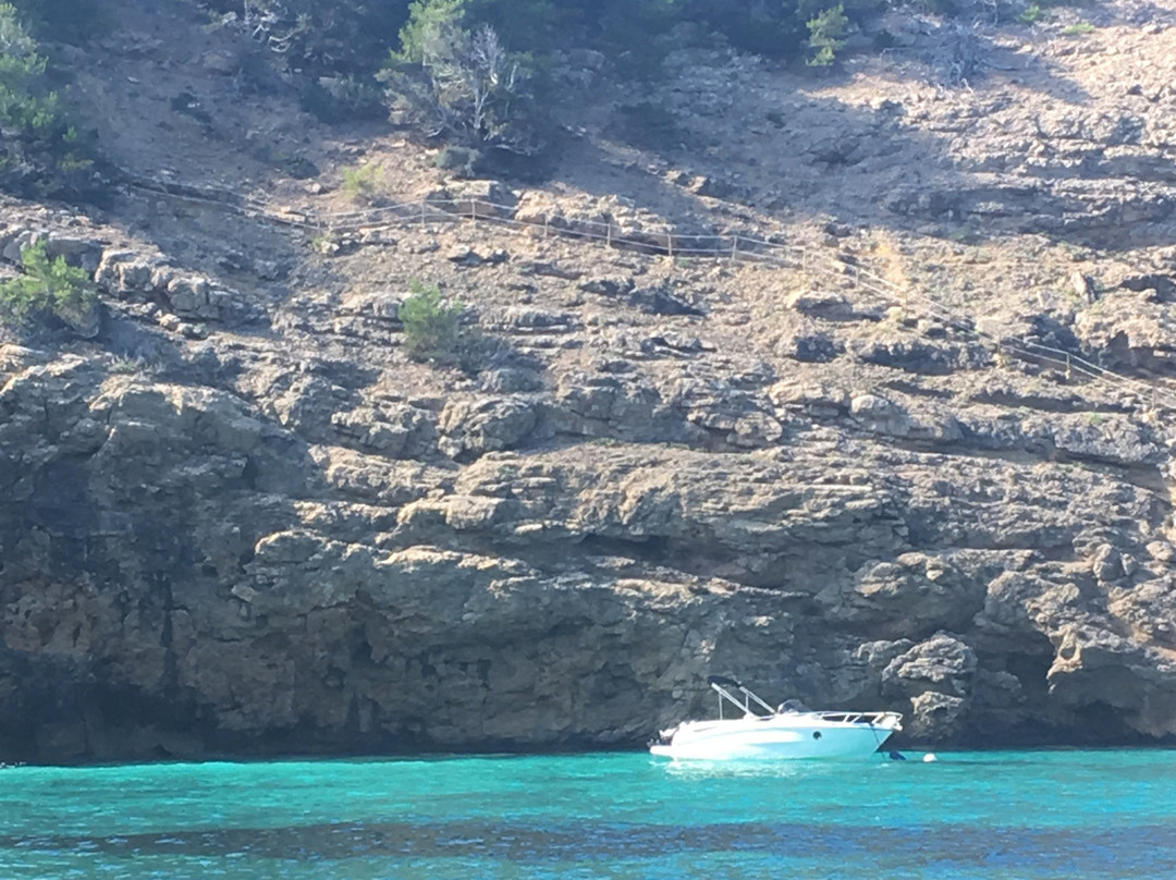 Cala Moli-伊维萨城区必去景点